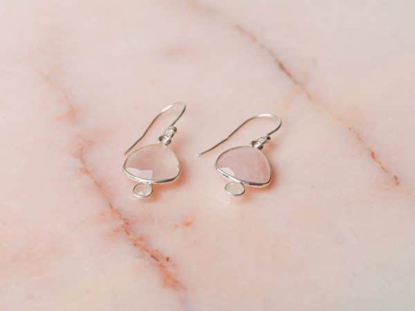 Oorbellen Earring Gemstone Alaia 925 sterling zilver Rozenkwarts & Maansteen Laura Design