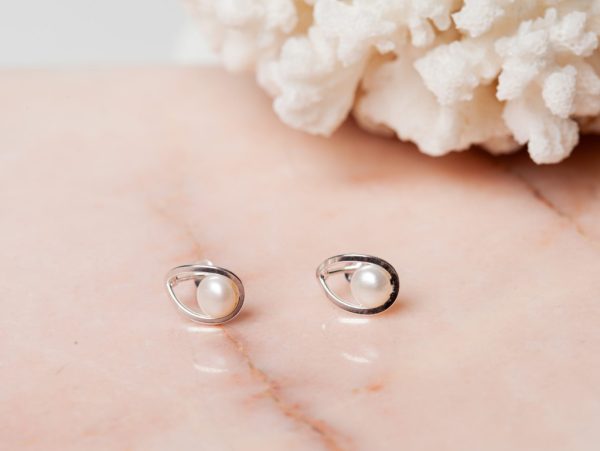 Oorbellen Earring Pearles 925 sterling zilver zoetwaterparel Laura Design