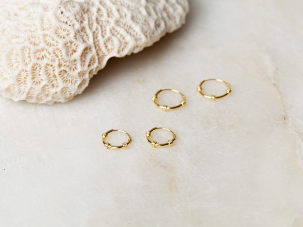 Oorbellen Hoop Earrings Gold Adyra 10mm & 12mm 925 sterling zilver en 18K goud Laura Design
