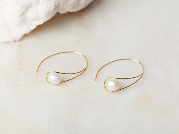 Oorbellen Hoop Earrings Pearl Aurora 925 sterling zilver en 18K goud zoetwaterparel Laura Design