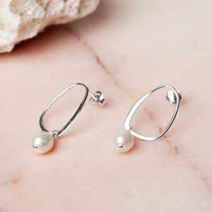 Oorbellen Hoop Earrings Pearl Arlette 925 sterling zilver zoetwaterparel Laura Design