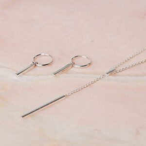 Sieradenset Lynn - ketting en oorbellen Necklace Lynn & Hoop Earrings Lynn 925 sterling zilver Laura Design
