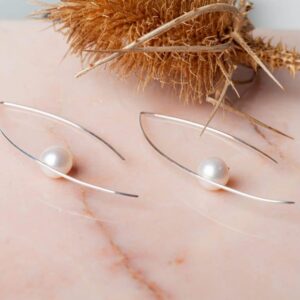 Parel oorbellen Earring Pearl Emilia 925 sterling zilver zoetwaterparel Laura Design