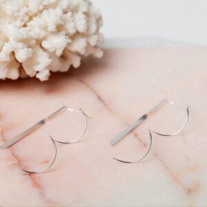Spiraalvormige oorbellen Ear Threader Faya 925 sterling zilver mat Laura Design