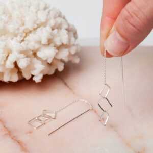Geometrische moderne oorbellen Ear Threader Carré 925 sterling zilver Laura Design
