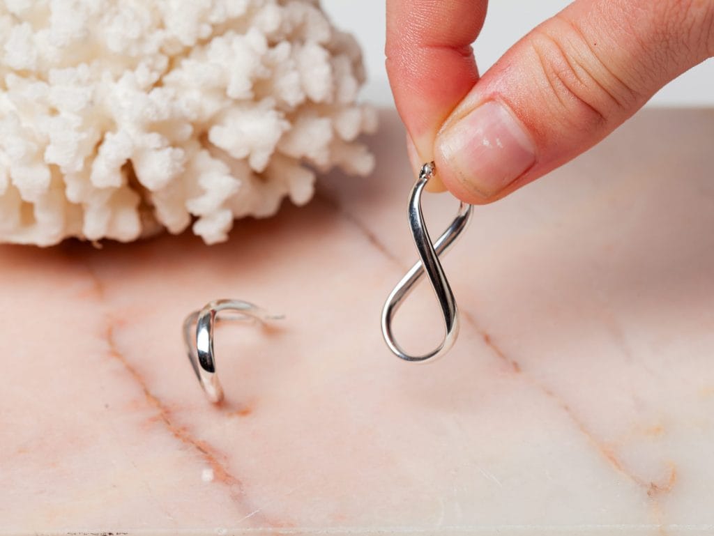 Spiraalvormige oorbellen met bajonetsluiting Hoop Earrings Twist Small 925 sterling zilver Laura Design