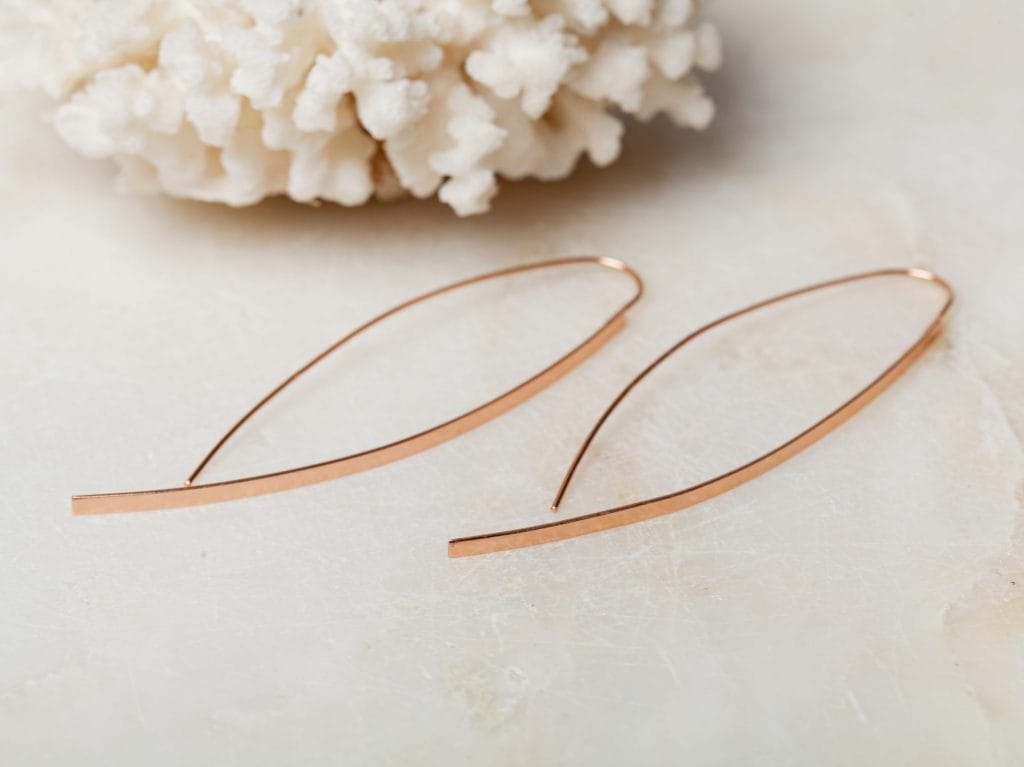 Langwerpige oorbellen Earring Nono 925 sterling zilver en 18K roségoud mat Laura Design