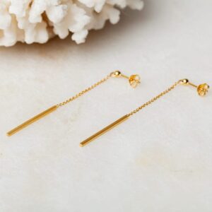 Dangler oorbellen Earring Dangle Cleo 925 sterling zilver en 18K goud mat Laura Design