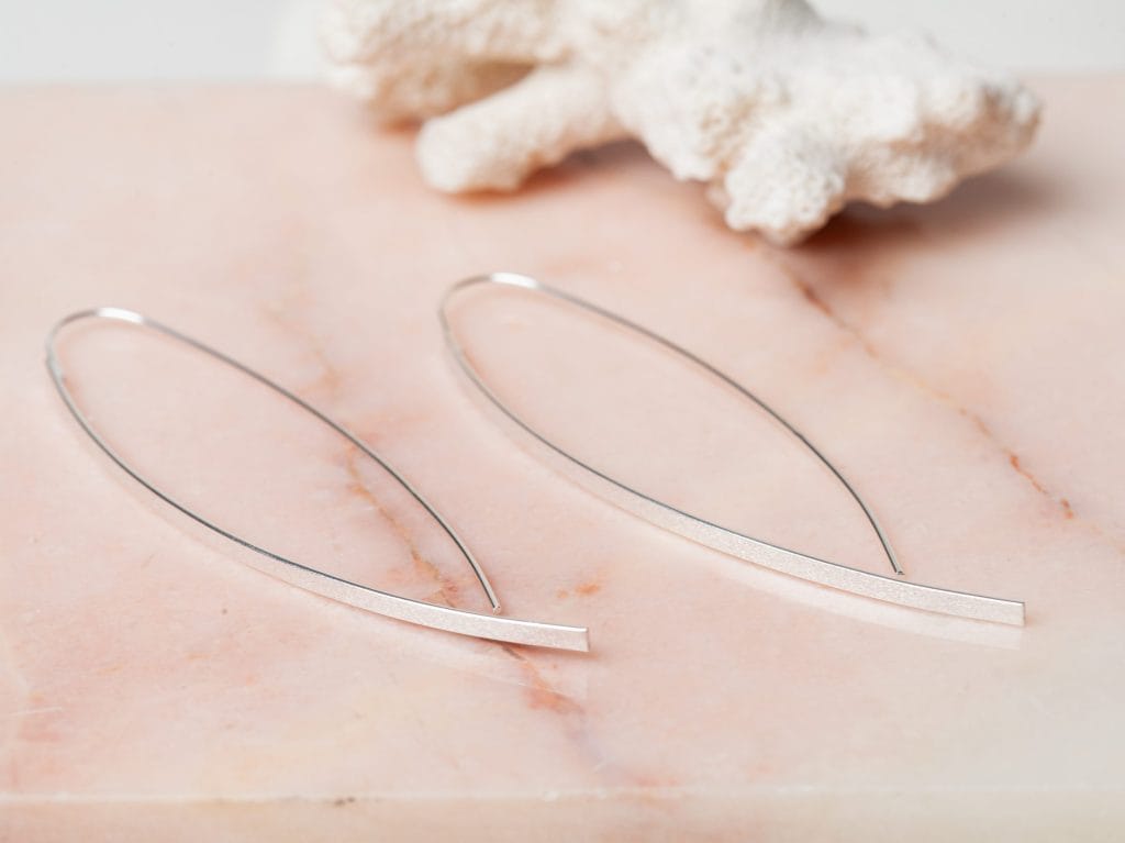 Langwerpige oorbellen Earring Nono 925 sterling zilver mat Laura Design