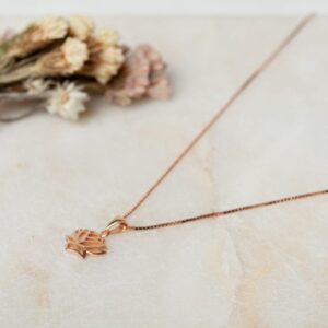 Ketting met lotusbloem hanger Necklace Lotus 925 sterling zilver en 18K roségoud Laura Design
