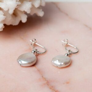 Parel oorbellen Earring Pearl Yara 925 sterling zilver en zoetwaterparel Laura Design