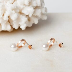 Parel oorbellen Earring Pearl Adeline 925 sterling zilver en 18K roségoud & zoetwaterparel mat Laura Design