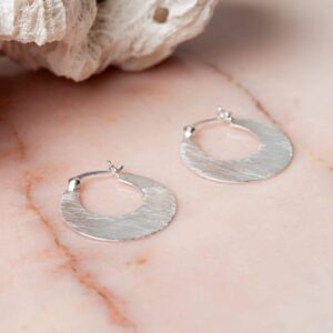 Oorbellen met bajonetsluiting Hoop Earrings Anouk 925 sterling zilver mat Laura Design