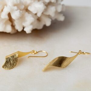 Gedraaide oorbellen Earring Autumn 925 sterling zilver en 18K goud mat Laura Design