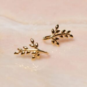 Lauriertak vormige oorbellen Ear Climber Little Leafy 925 sterling zilver en 18K goud Laura Design